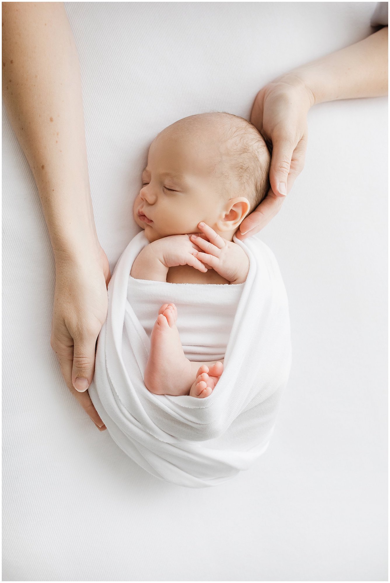 lifestyle newborn photography nashville