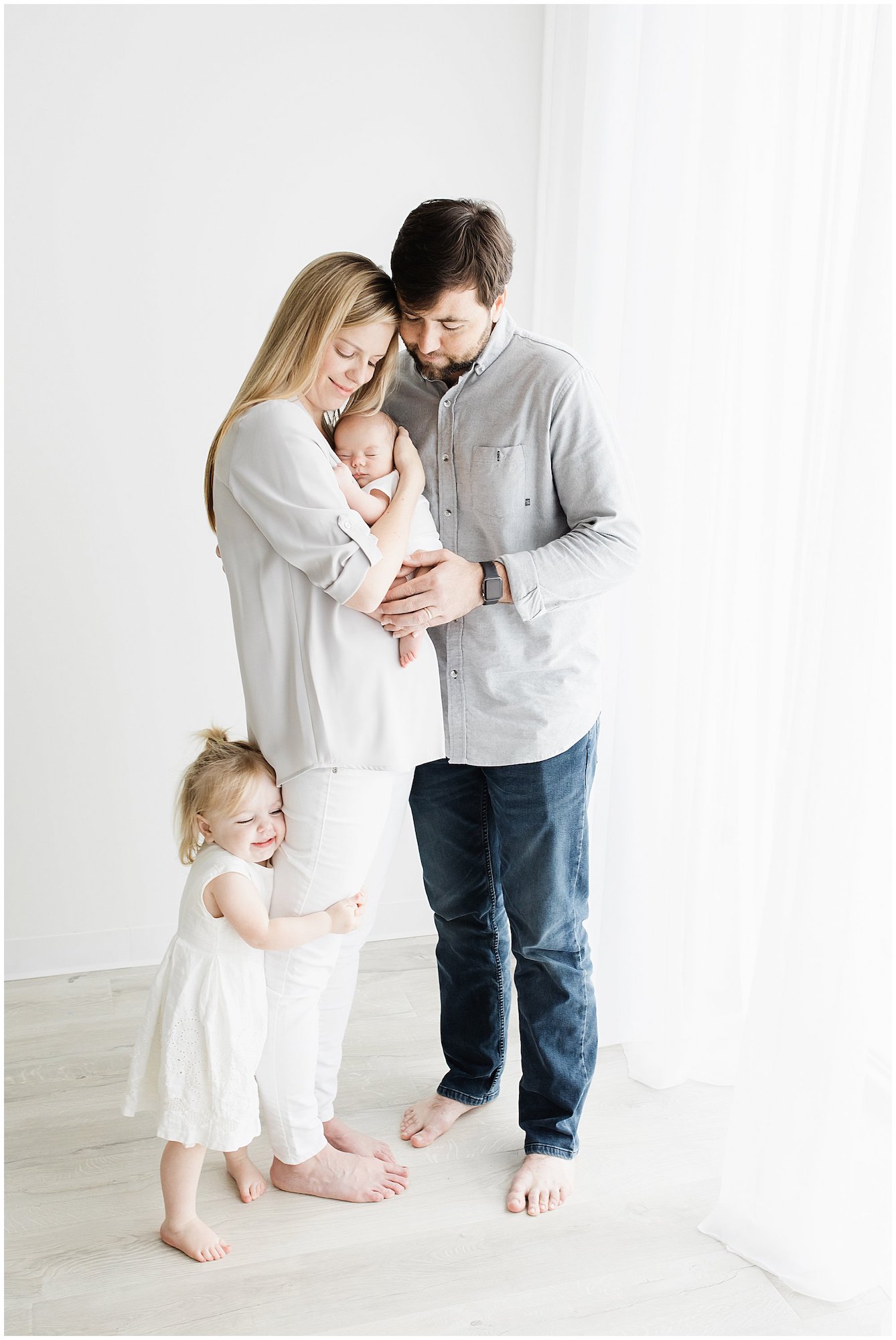 lifestyle newborn photography nashville